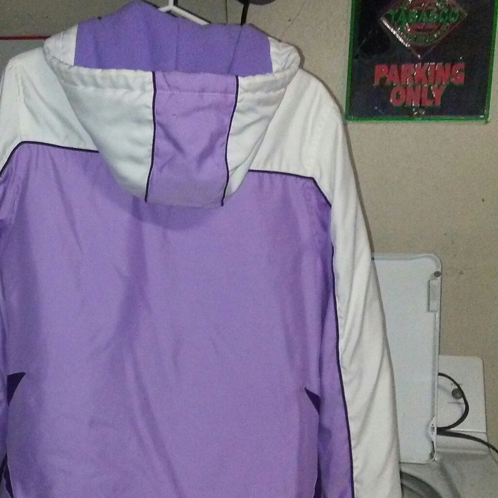 Womens jacket.. - Picture 2 of 2